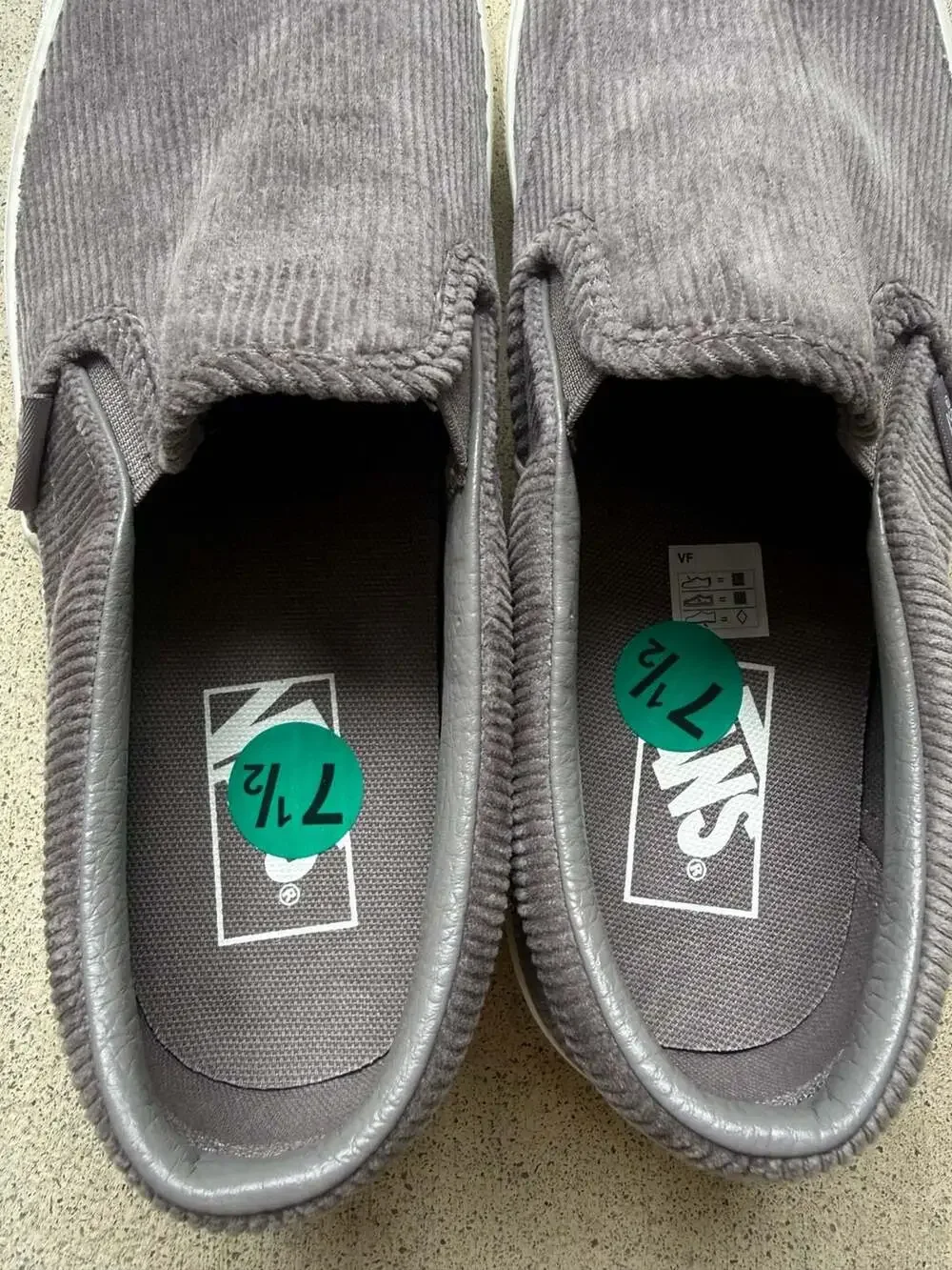 Vans Classic Slip-On Corduroy Grey Sneakers